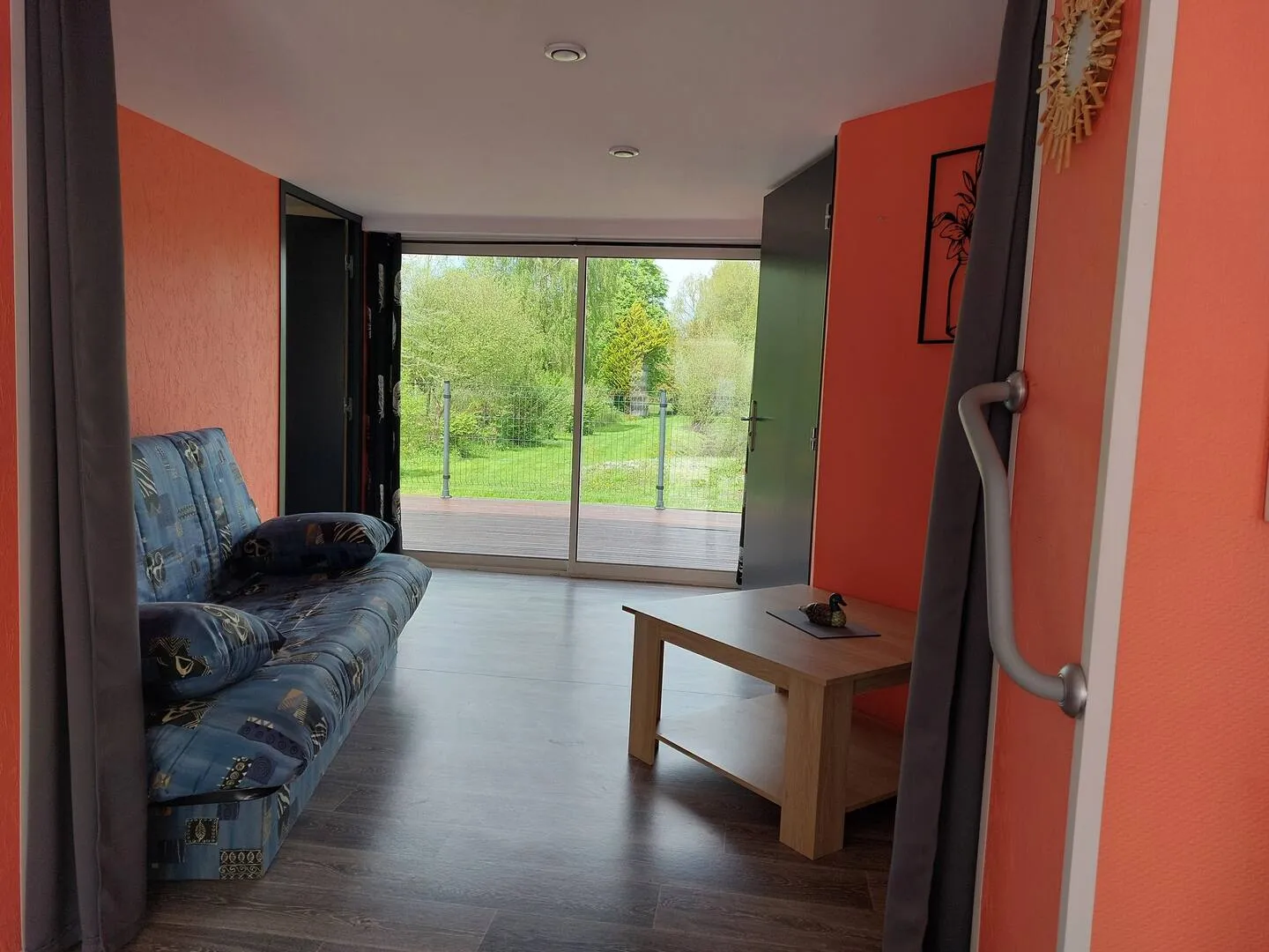 Gîte familiale avec accès à un étang privé proche d’Amiens