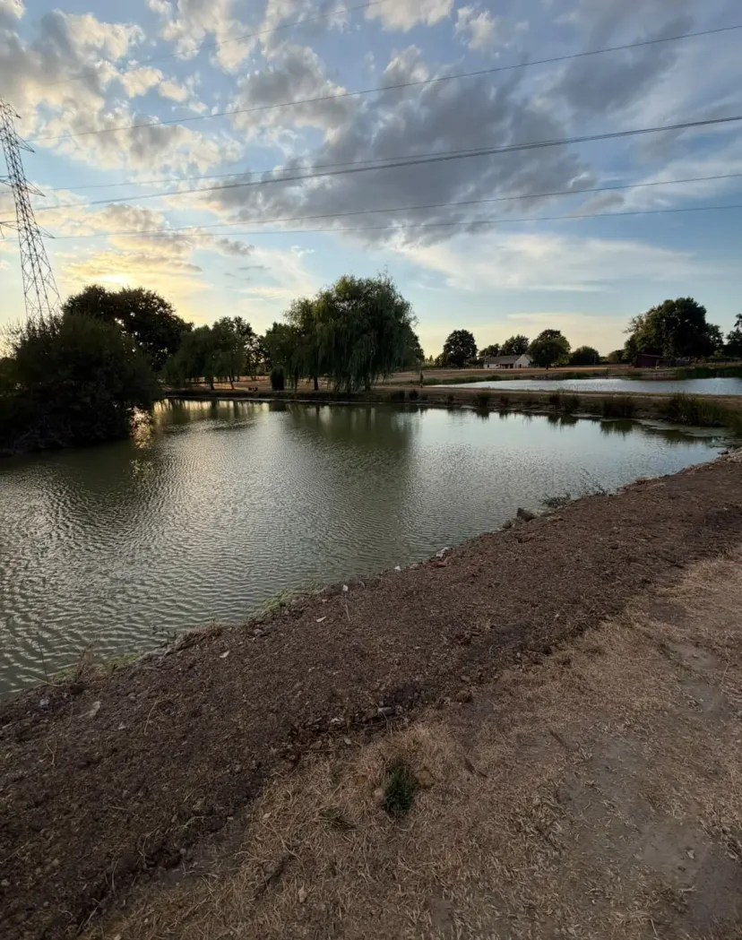 Private ponds of 3.21 ac at daytime near Le Mans – Sarthe