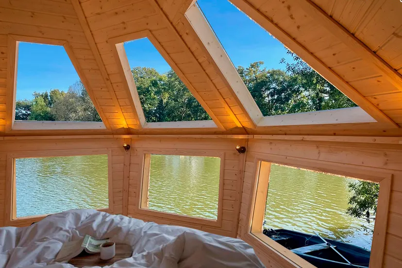 Cocon confort pour 4 personnes au bord d'un étang de 5ha