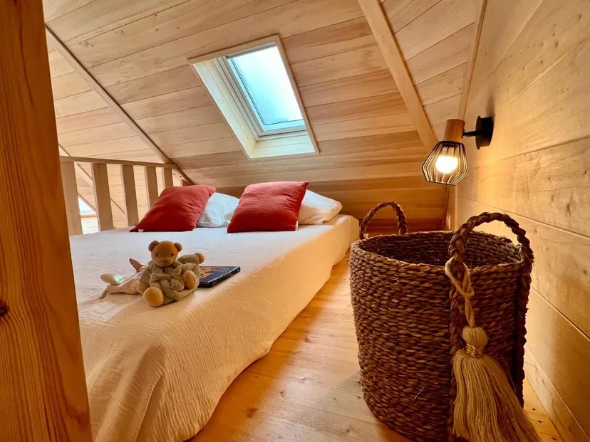 Cocon confort pour 4 personnes au bord d'un étang de 5ha