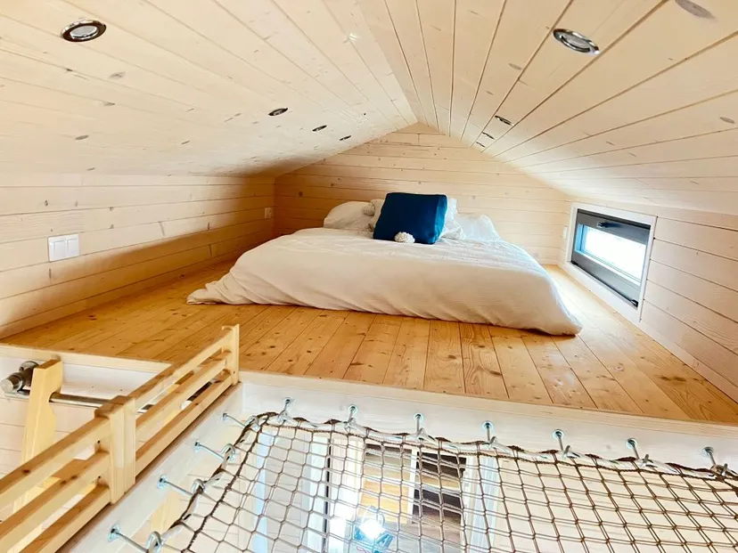 Tiny house au bord d'un étang de 5ha