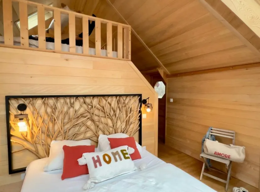 Cocon confort pour 4 personnes au bord d'un étang de 5ha