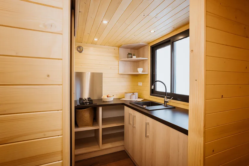 Tiny house au bord d'un étang de 5ha