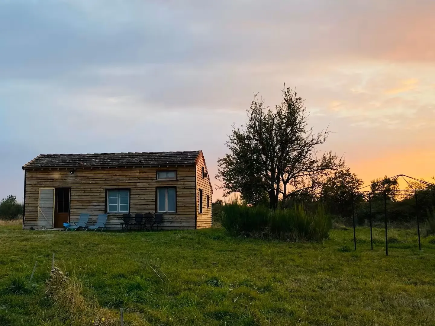 Cabane pour les ornithologues avec accès privé à un étang