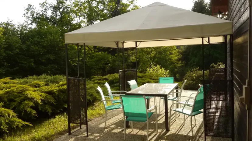 Grand chalet avec accès à un étang privé