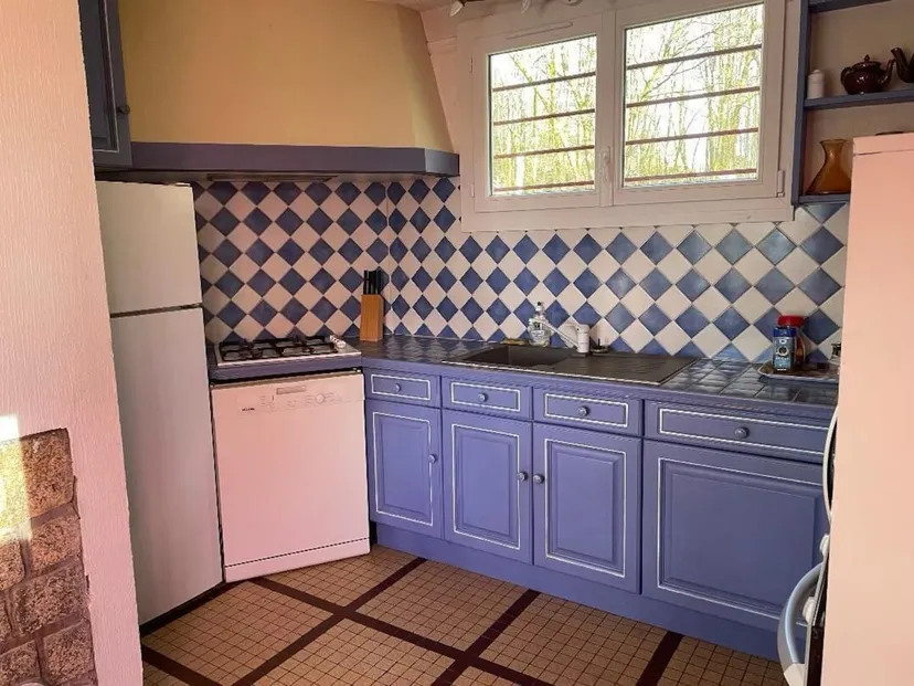 Charmante maison en bordure d'un lac de 366 ha