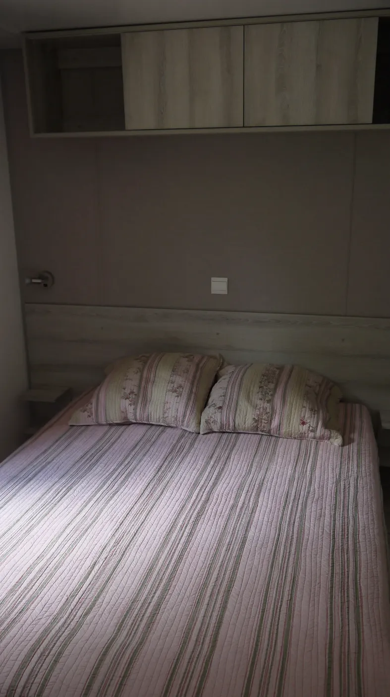 Mobile-home 6 personnes avec accès à un étang