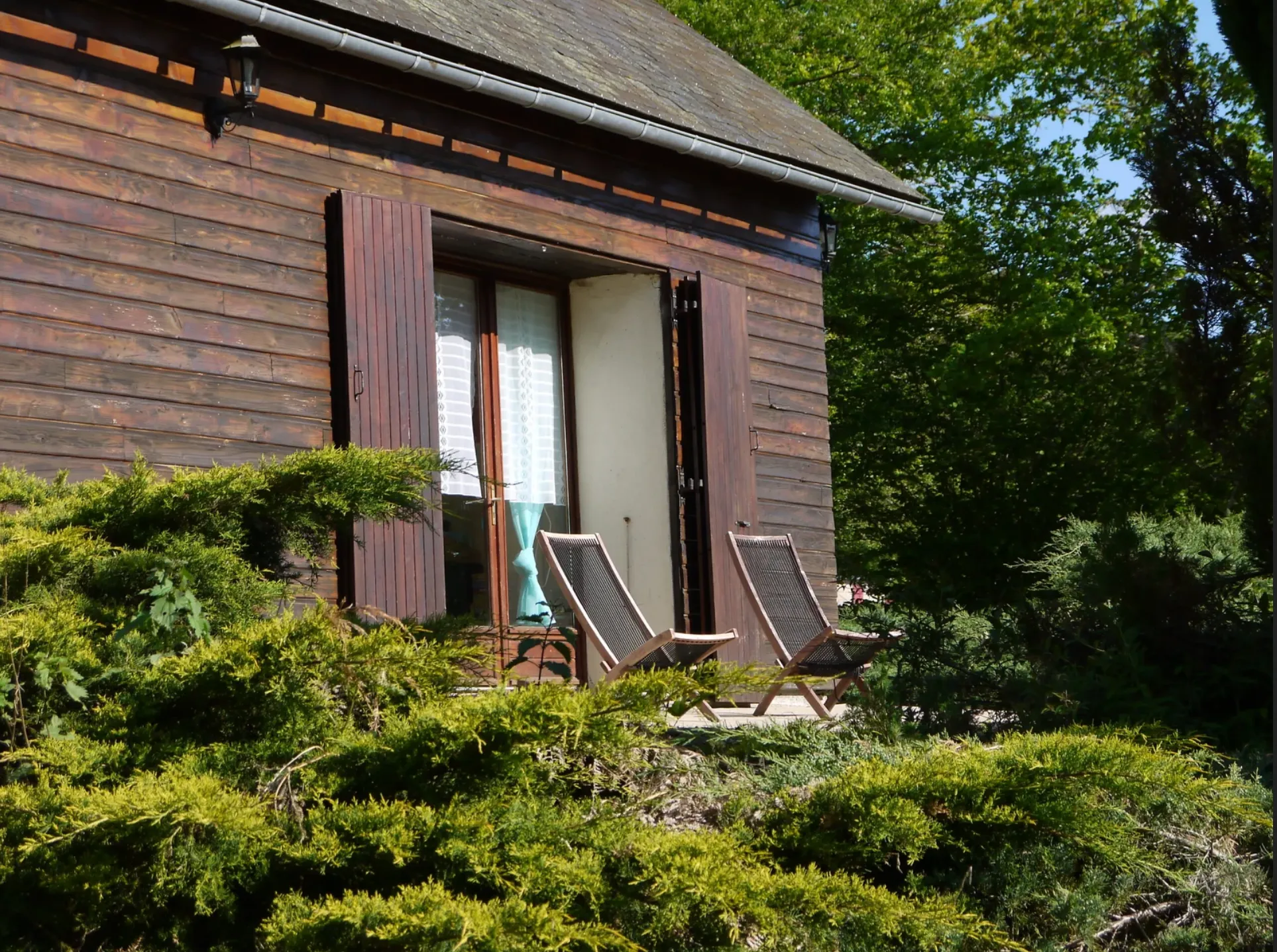 Grand chalet avec accès à un étang privé