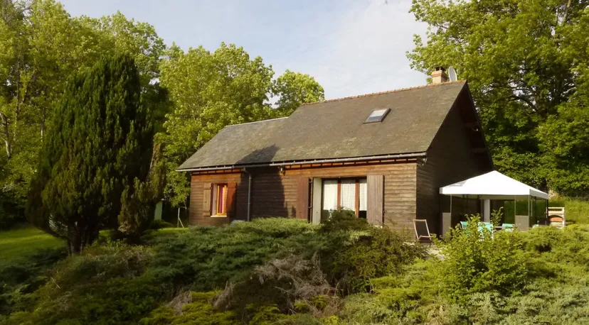Grand chalet avec accès à un étang privé