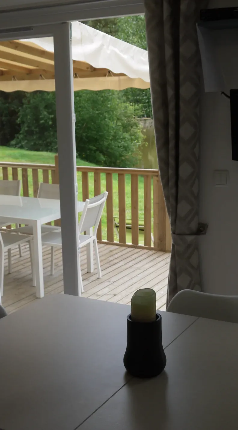 Mobile-home 6 personnes avec accès à un étang