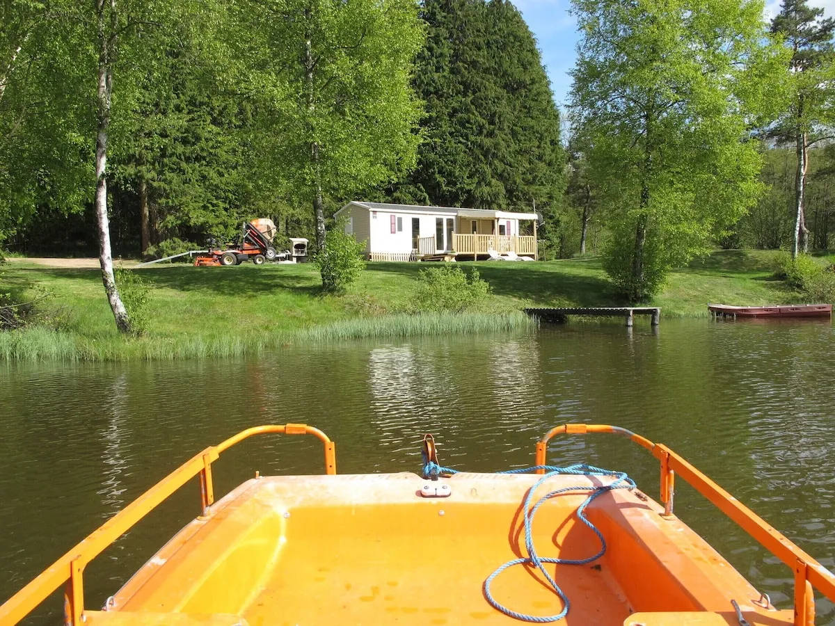 Mobile-home 6 personnes avec accès à un étang