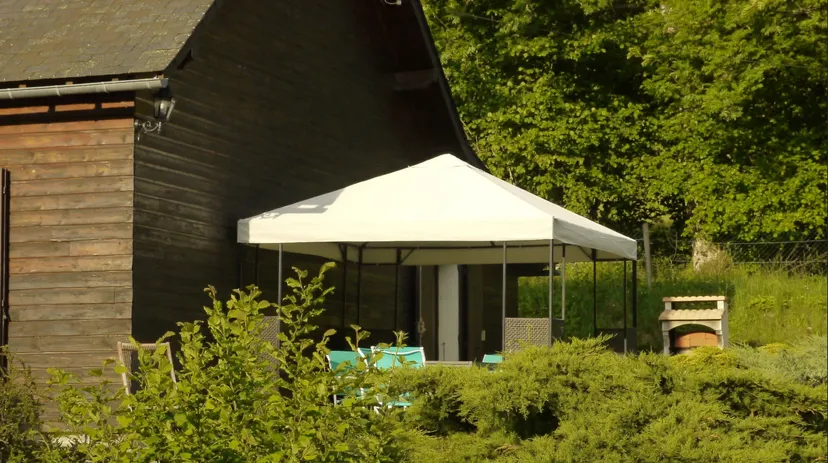 Grand chalet avec accès à un étang privé