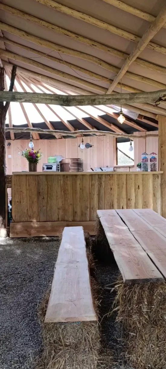 Refuge paisible avec accès privé à la rivière et un petit étang