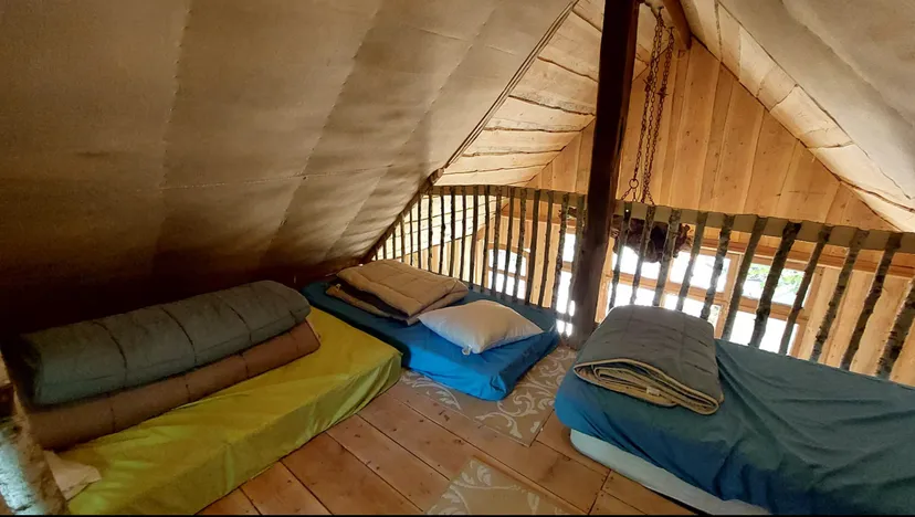 Refuge paisible avec accès privé à la rivière et un petit étang