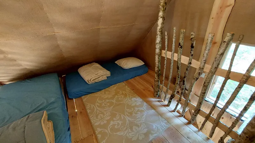 Refuge paisible avec accès privé à la rivière et un petit étang