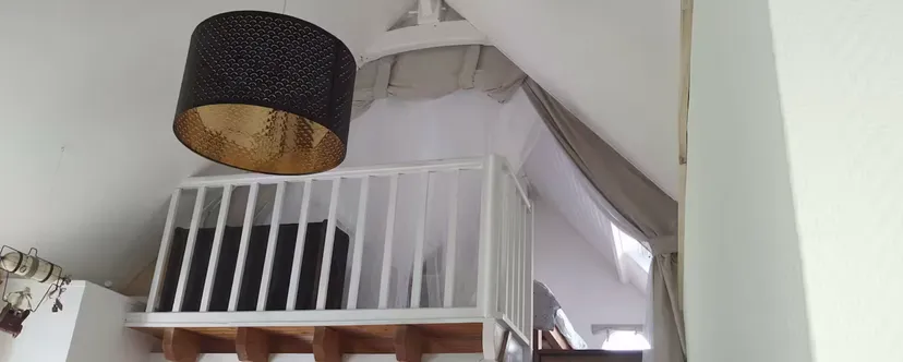 Loft sur une propriété privé avec son étang de pêche
