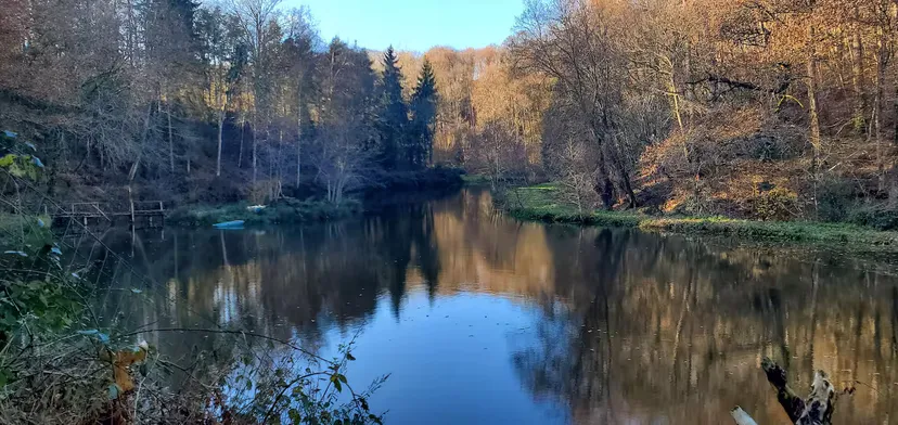 Loft sur une propriété privé avec son étang de pêche