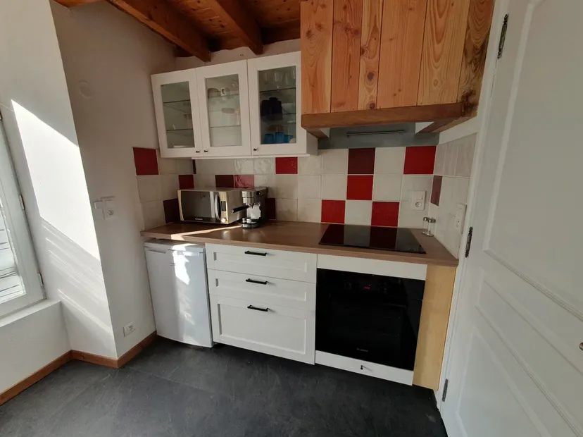 Loft sur une propriété privé avec son étang de pêche