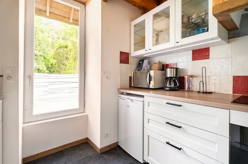 Loft sur une propriété privé avec son étang de pêche