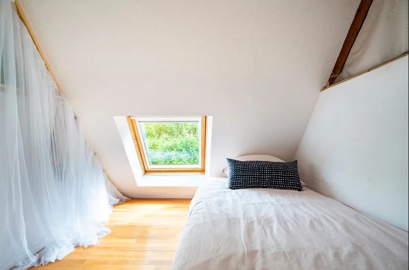 Loft sur une propriété privé avec son étang de pêche