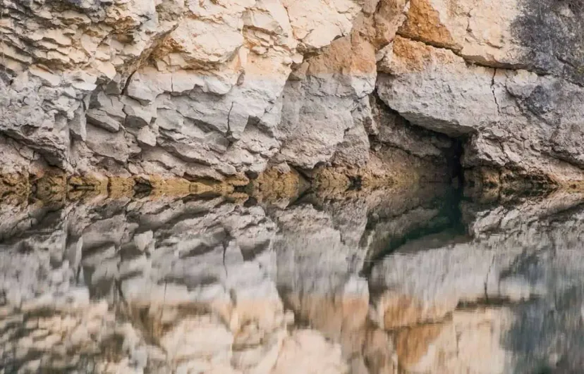Lake of gravity