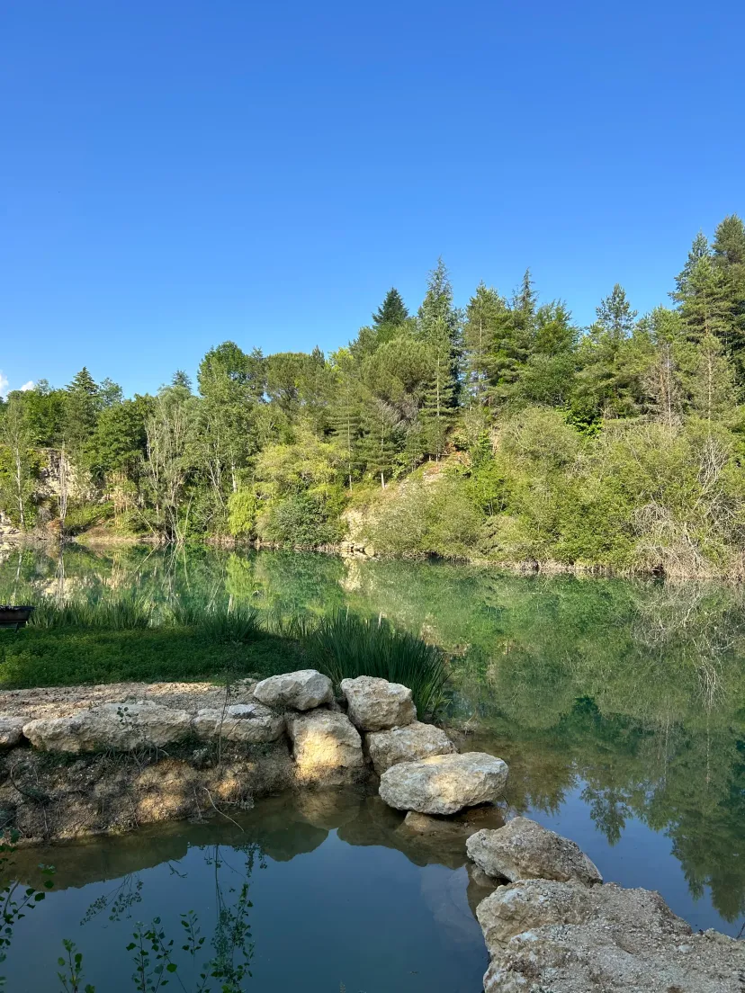 Lake of gravity