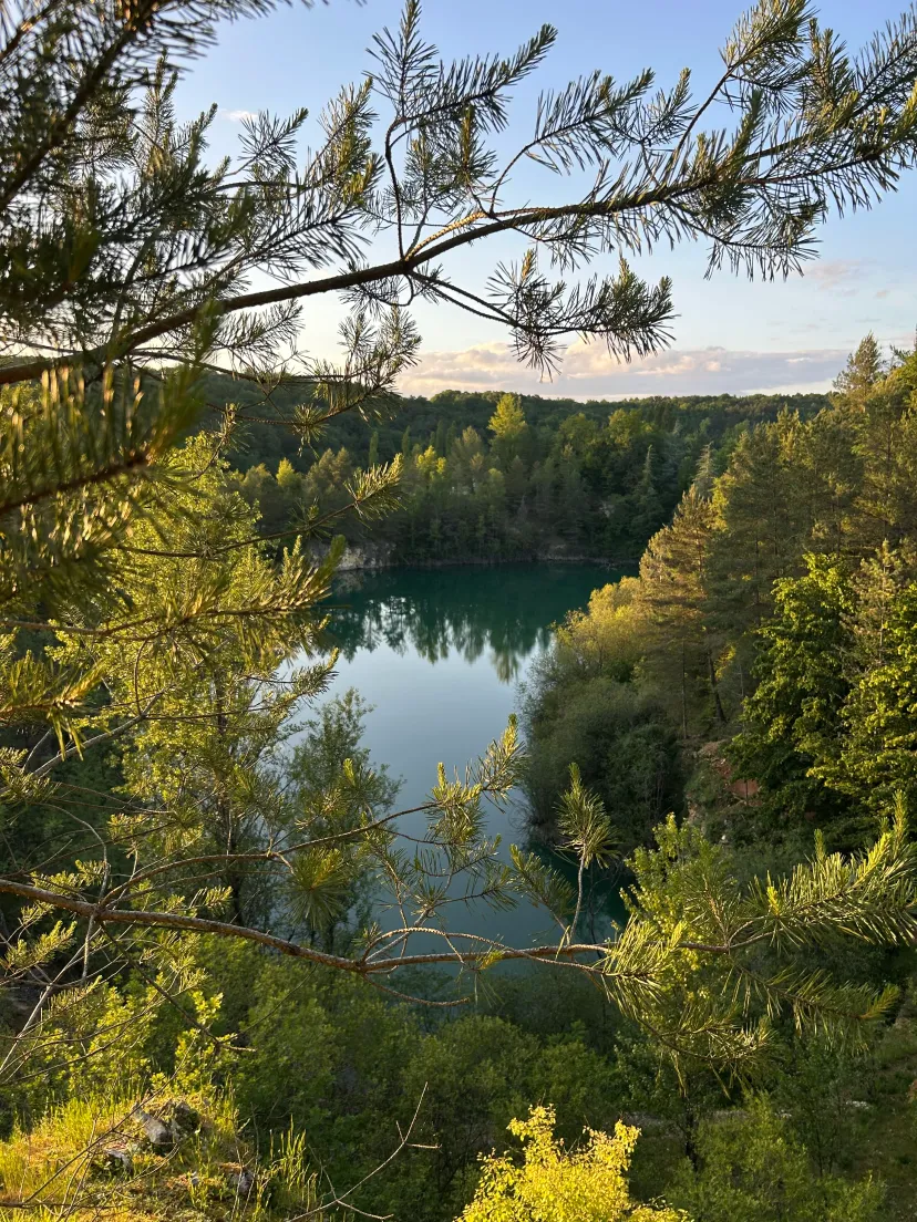 Lake of gravity