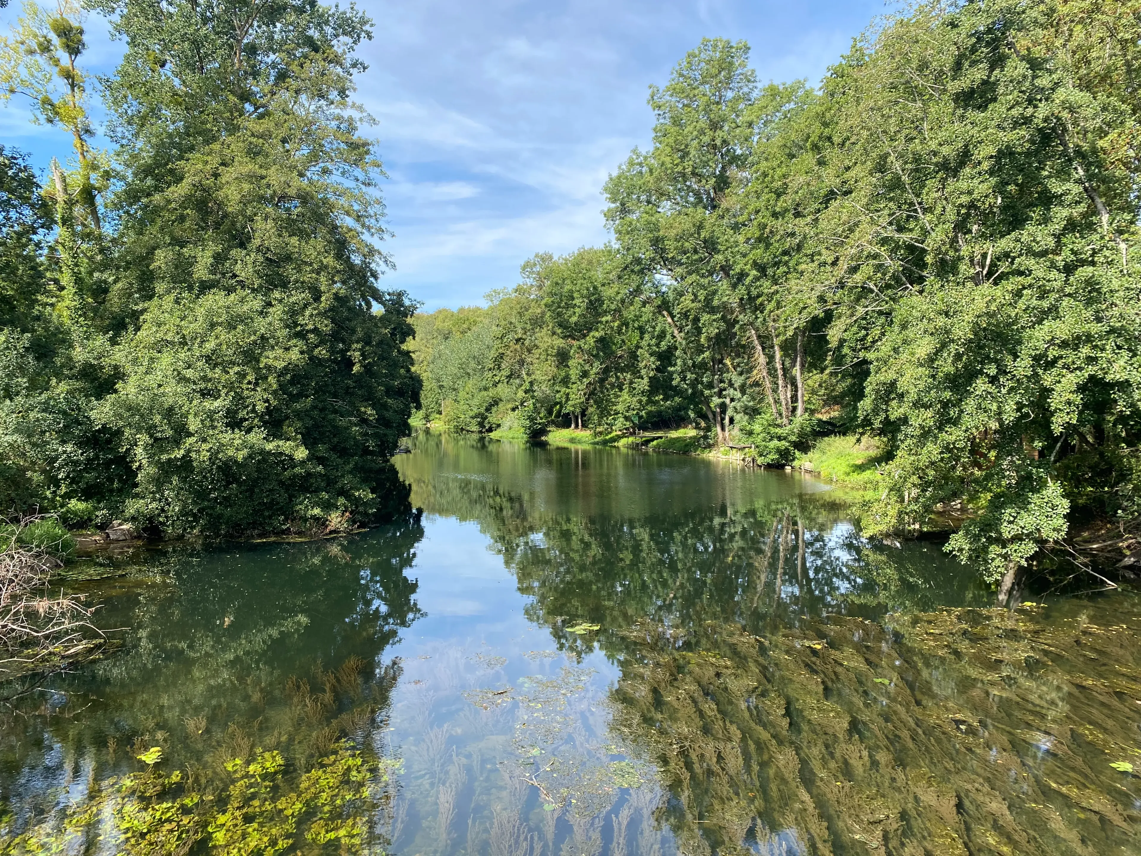 Gîte avec ponton privatif et accès au bord de rivière