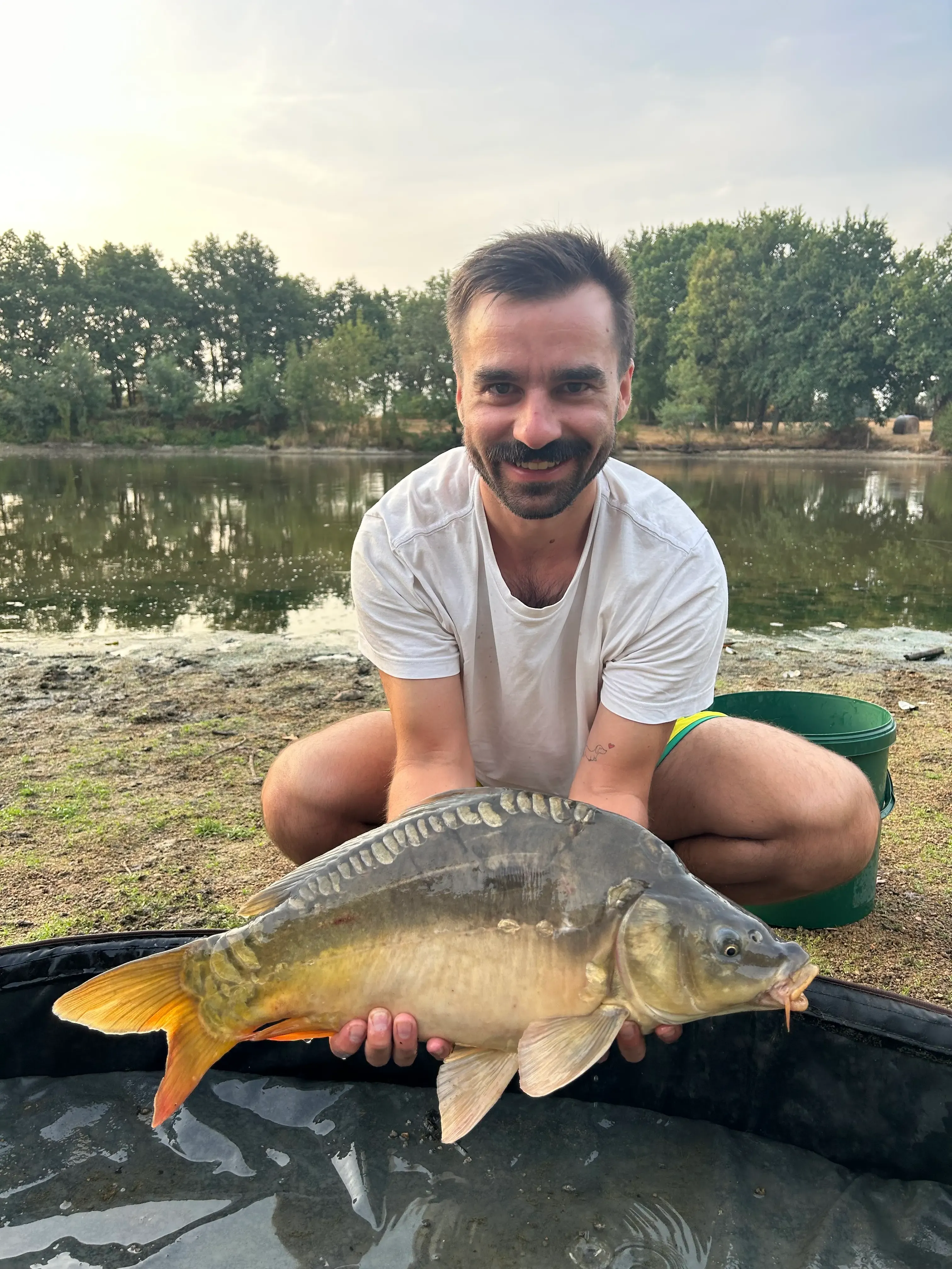 Etang privatif & hébergement face à l’eau avec deux étangs