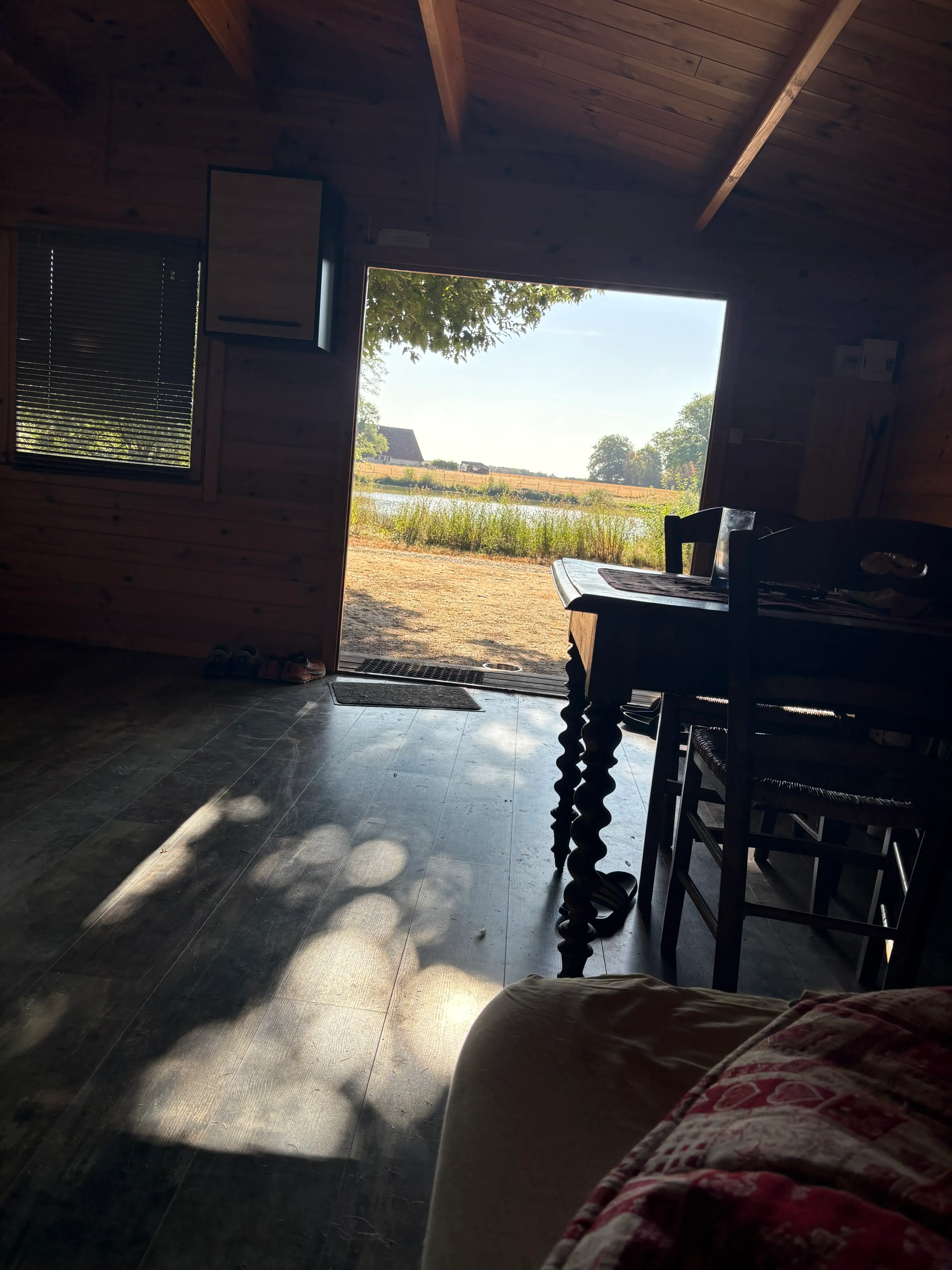 Chalet avec un magnifique étang de pêche de 4ha au cœur de la Touraine