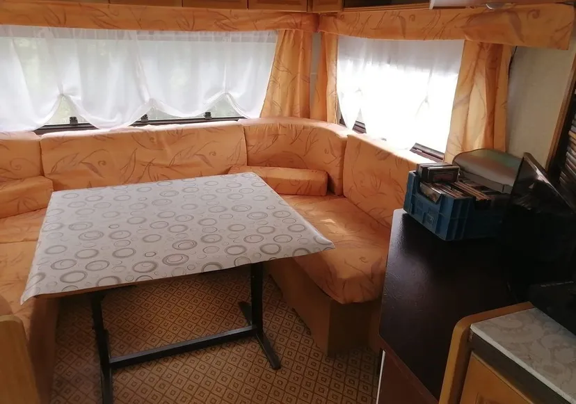 Séjour en caravane avec étang de 3700 m² – Nord-Pas-de-Calais