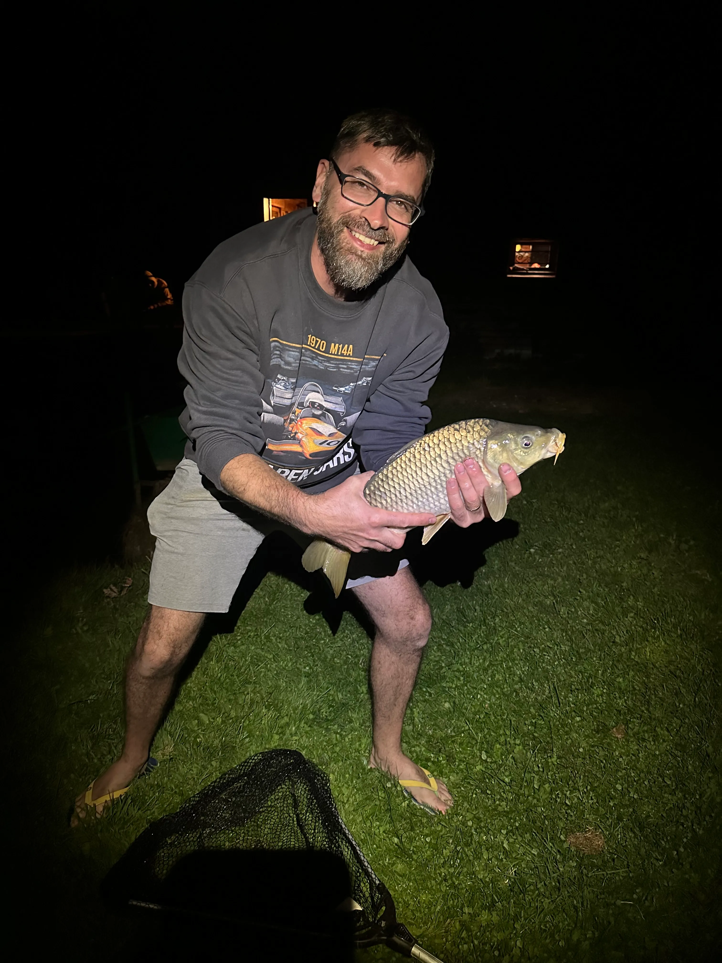 Chalet avec étang privé au cœur d’une propriété de 10 hectares