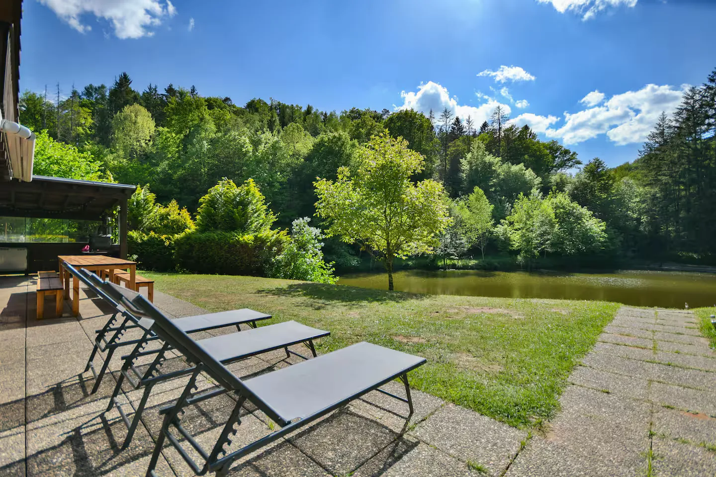 Chalet perdu au milieu de la nature