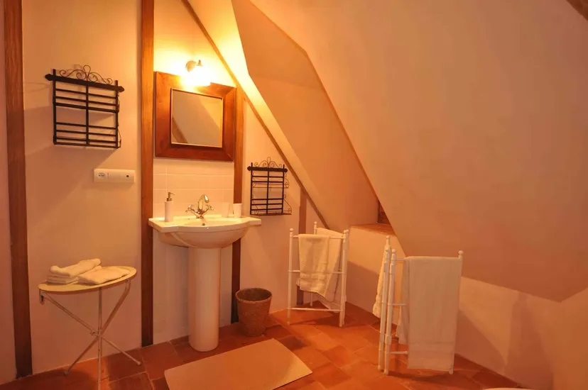 Séjour de charme en pleine nature avec spa-Sauna et piscine / AN