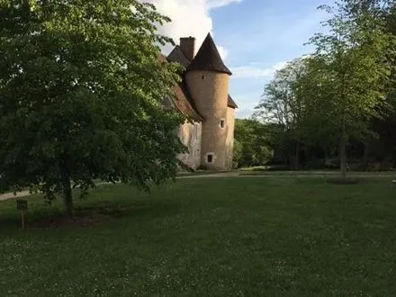 Gite en pleine nature avec spa et piscine / AB