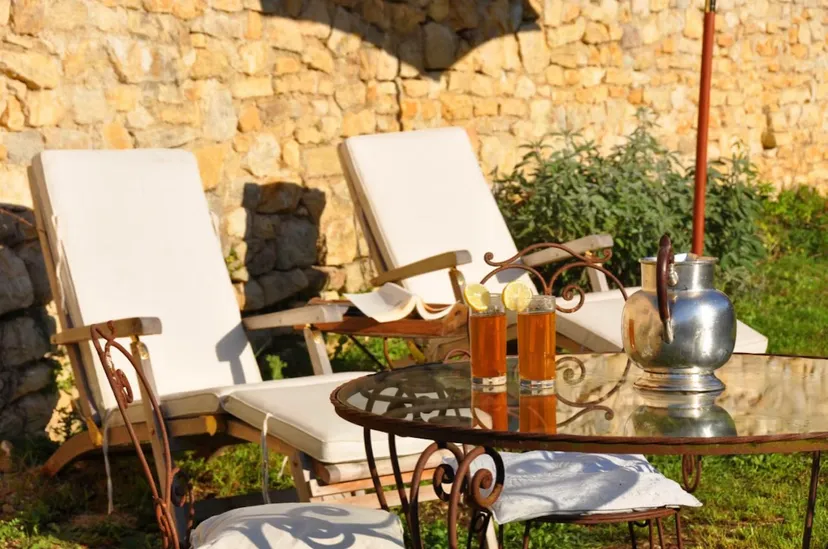 Gite en pleine nature avec spa et piscine / AB