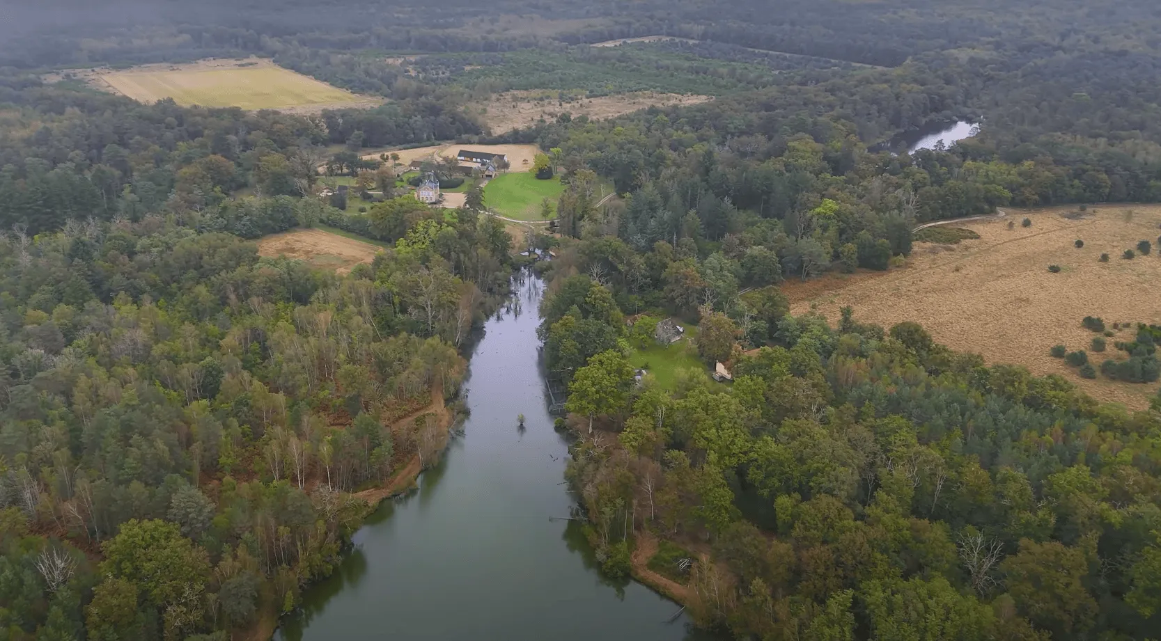 Location en Sologne, deux étangs avec une maison 4 couchages