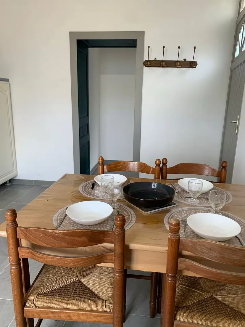 Maison de charme avec étang privé à 500 m