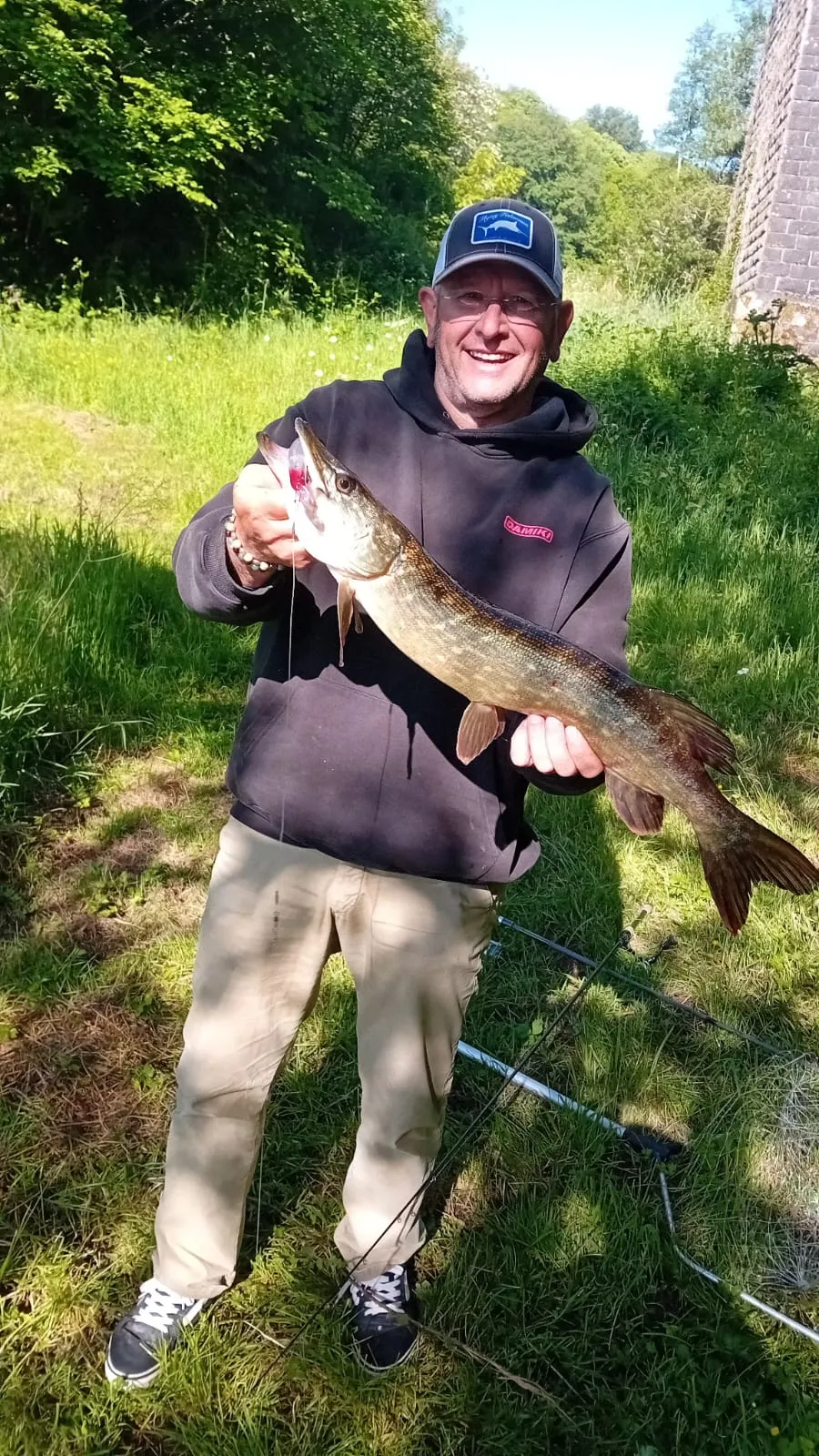 Etang à louer de 1.5ha avec une cabane de pêche