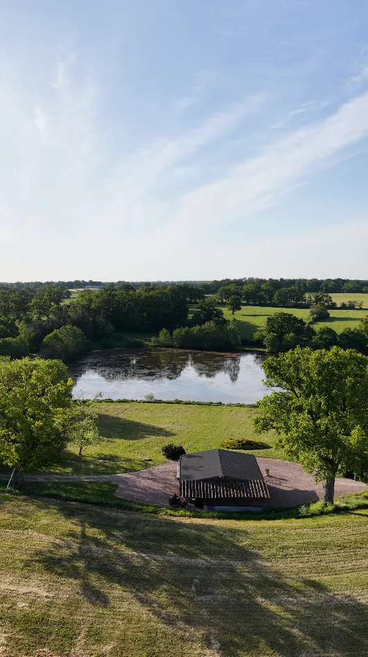 Etang de 8.65 ac with chalet 6 beds in a property of 24.71 ac