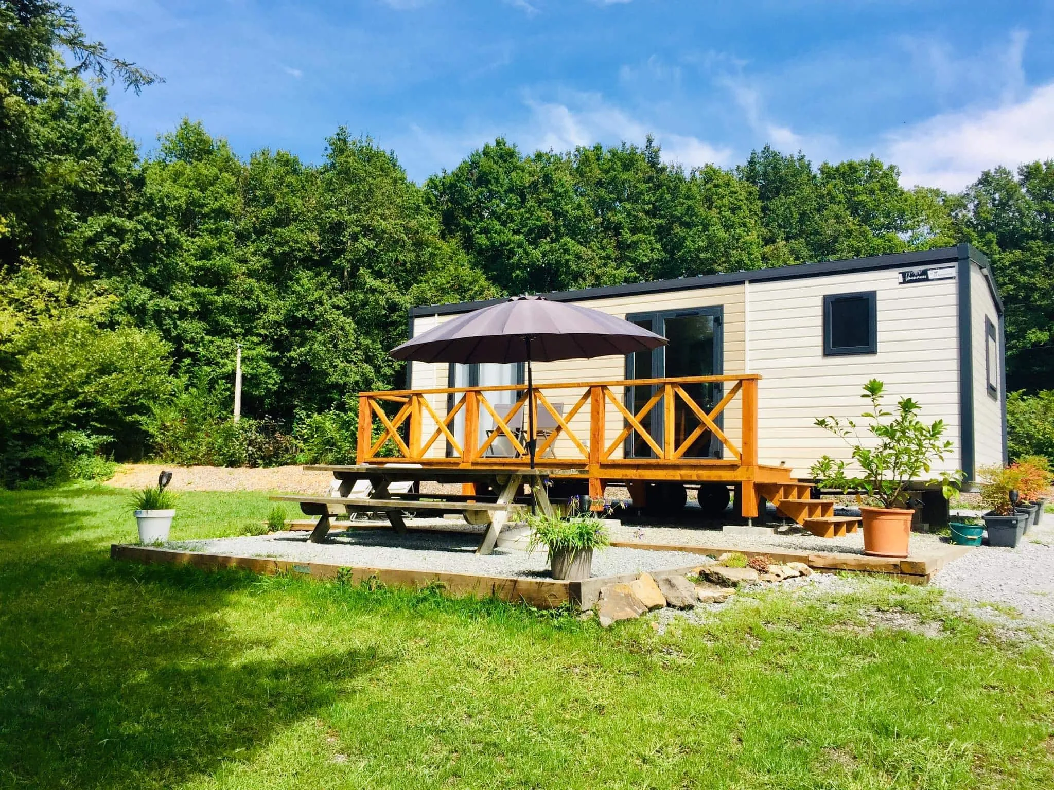 Gîte avec un lac dans la Creuse – réservoir de truites trophées