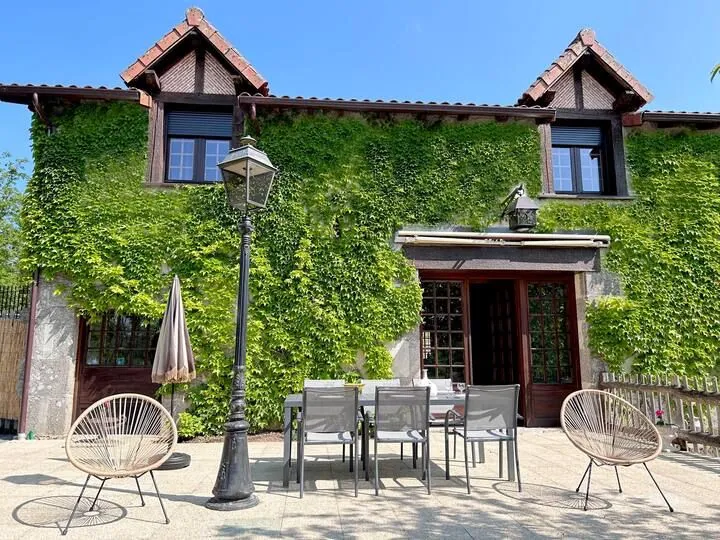 Maison au cœur du Périgord vert avec étang de 3ha