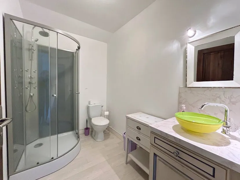 Maison au cœur du Périgord vert avec étang de 3ha