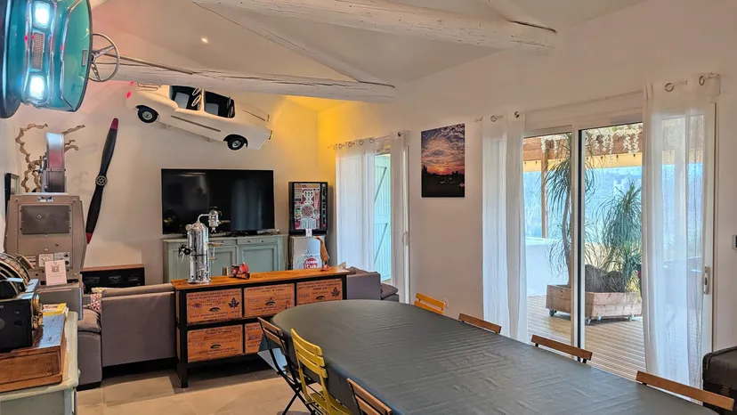 Fishing stay on the Tarn - private pontoon and jacuzzi
