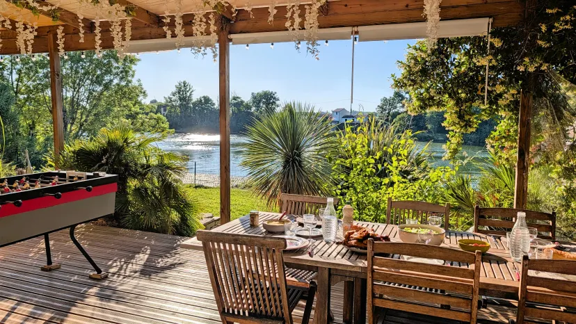 Séjour pêche sur le Tarn - ponton privatif et jacuzzi