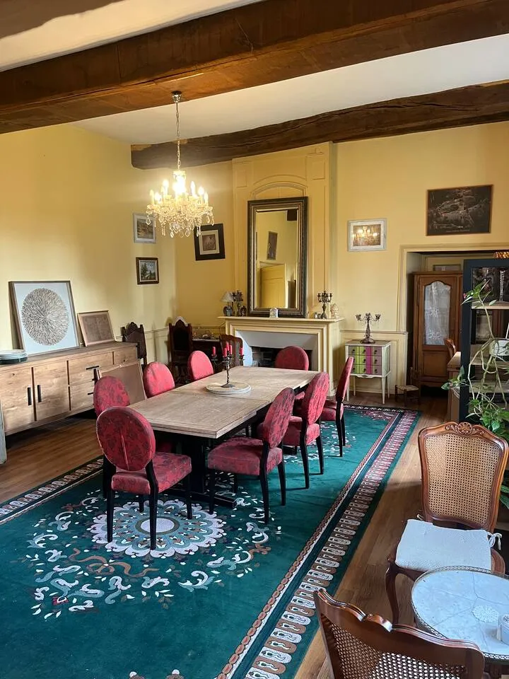 Château de Beaulieu, au bord d’un étang de 23 hectares