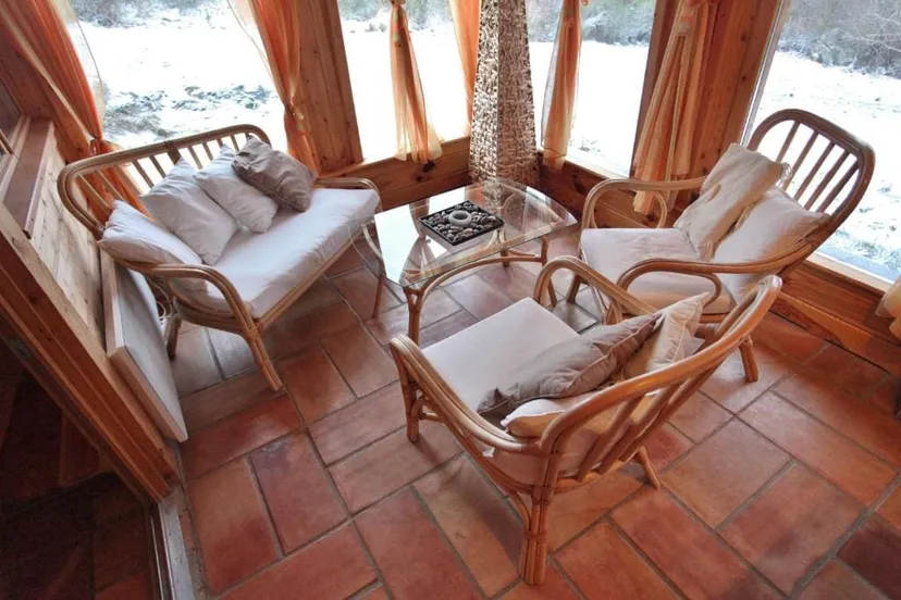 Magnifique chalet en bois avec son étang sauvage, tarif dégressif!!!