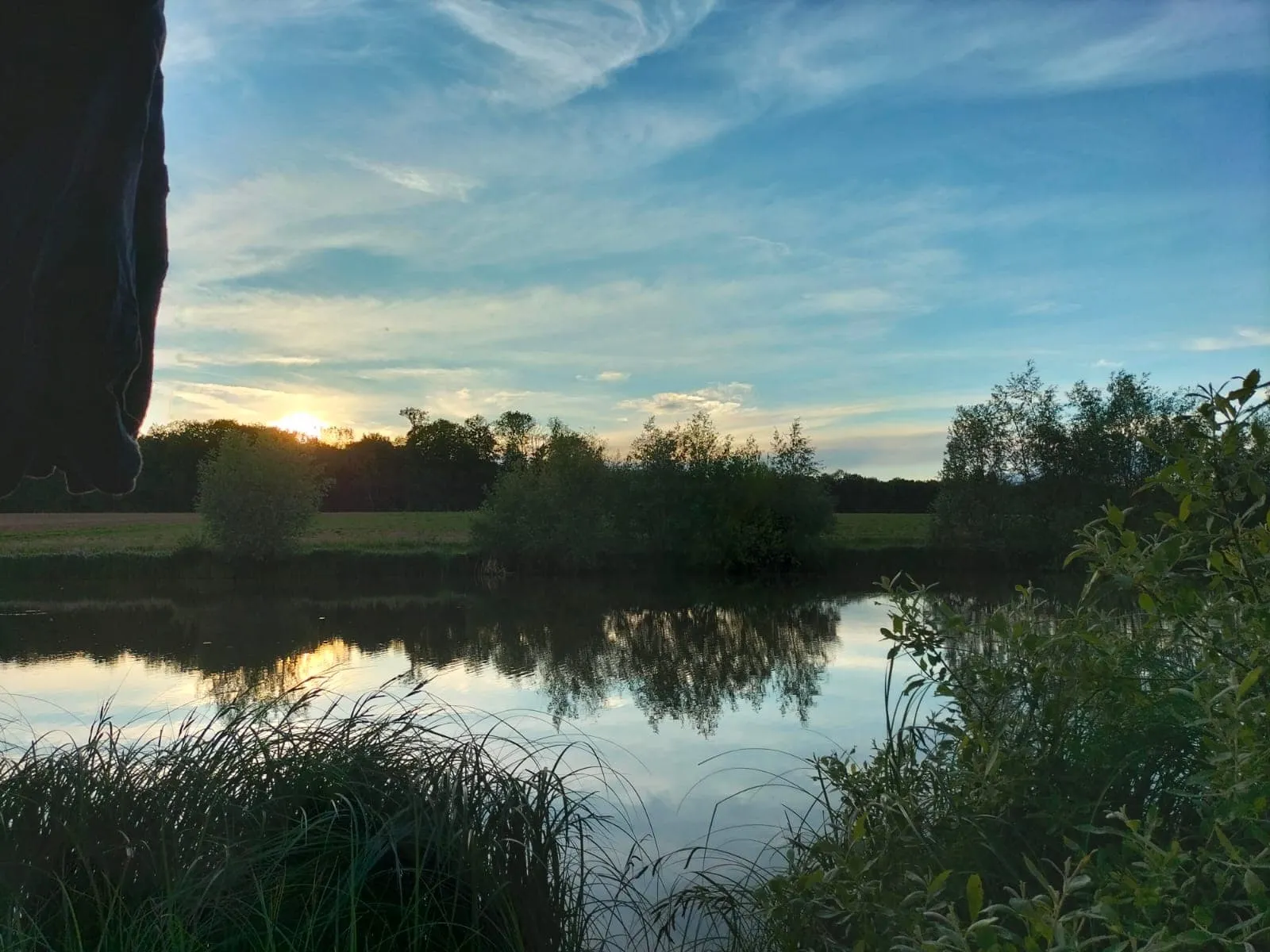 Etang au coeur des champs à louer pour un weekend