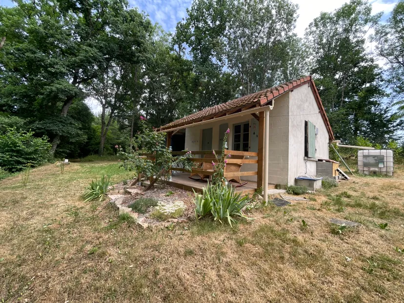 Unusual chalet by a beautiful private pond