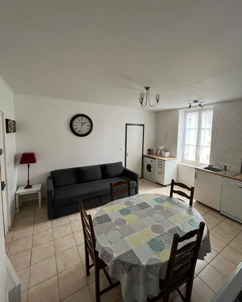 Votre havre de paix : Gîte 4-6 pers. avec étang de 5000m² et piscine en Périgord